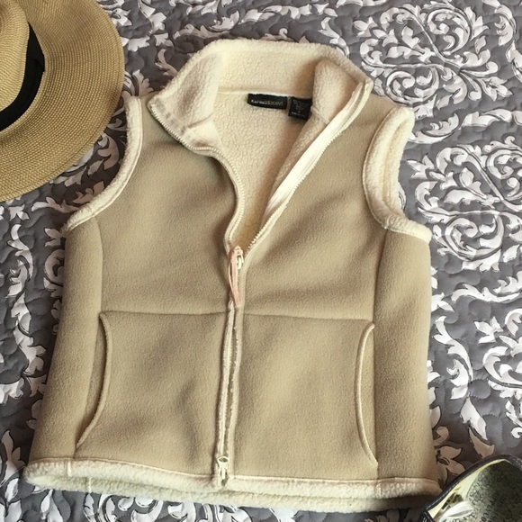 Express Jackets & Blazers - Express faux suede Sherpa Vest